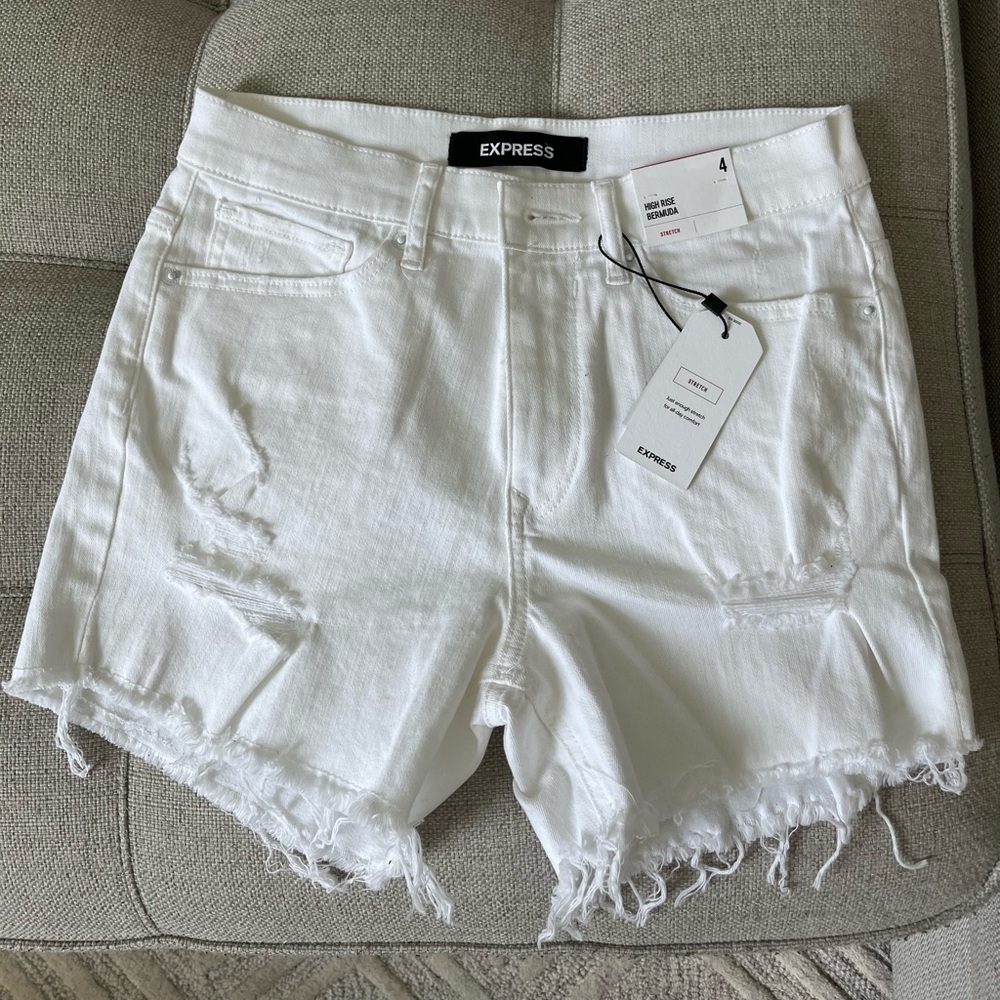 NWT Express High Rise Bermuda Stretch (size 4)